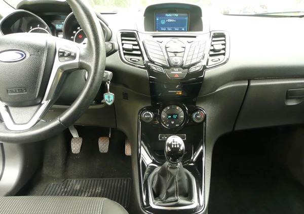 Ford Fiesta cena 38400 przebieg: 51900, rok produkcji 2017 z Koszalin małe 667